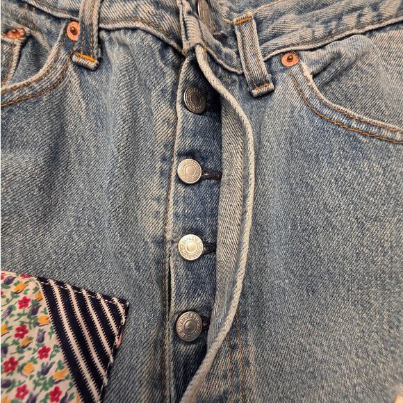 Levi's Women's Patchwork VTG Quilt Denim Jeans Reworked - Picture 5 of 9